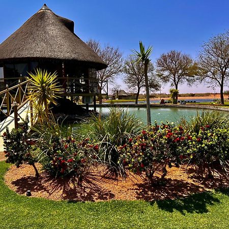 Lapa Lange Game Lodge Mariental Εξωτερικό φωτογραφία